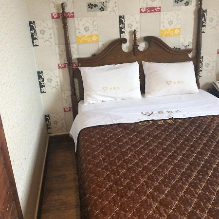 Romance Hotel Chungju Exterior photo